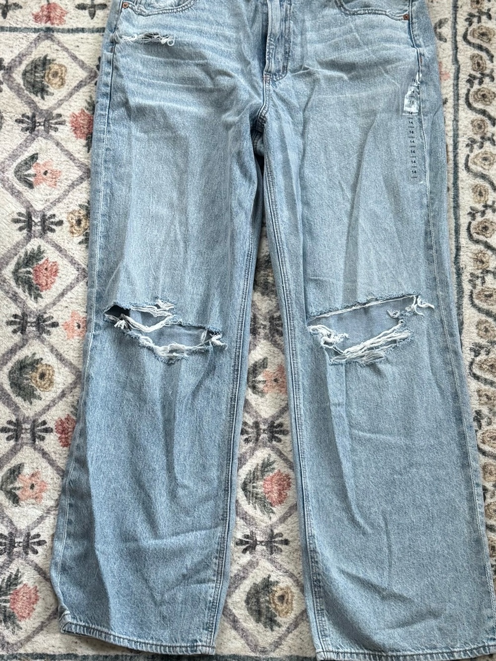 Light Blue Distressed Women’s Jeans